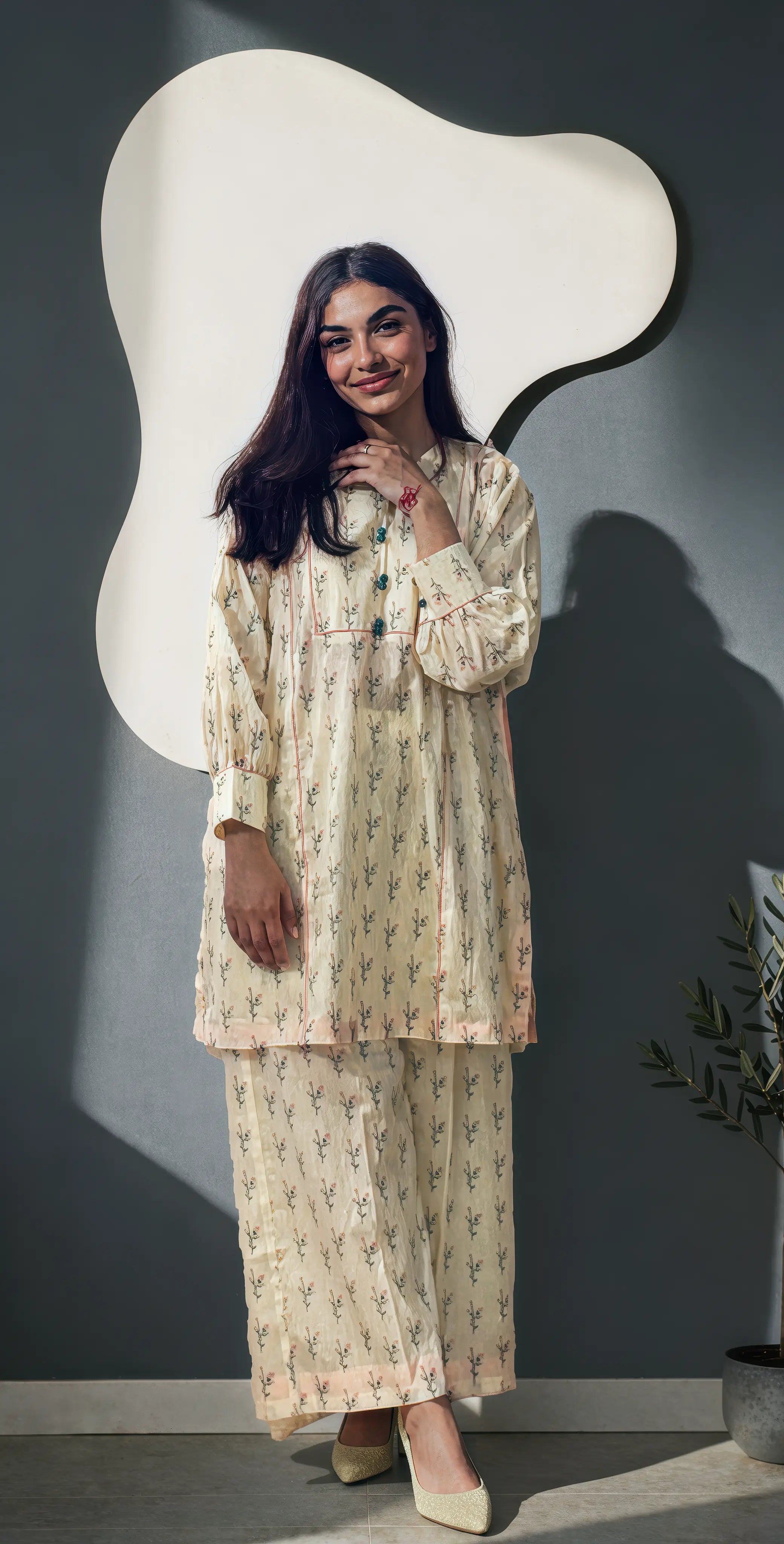 Sufaid Digital Lawn - Stitched 2 pc