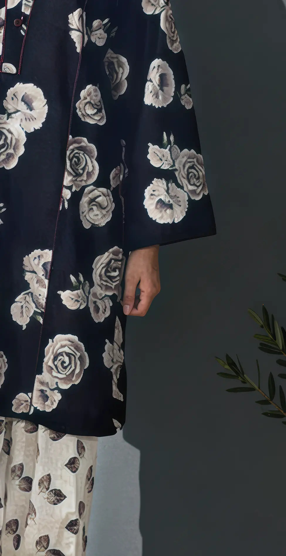 Sufaid Digital Lawn - Stitched 3pc
