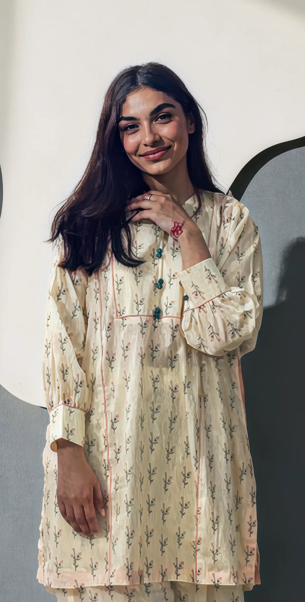 Sufaid Digital Lawn - Stitched 2 pc