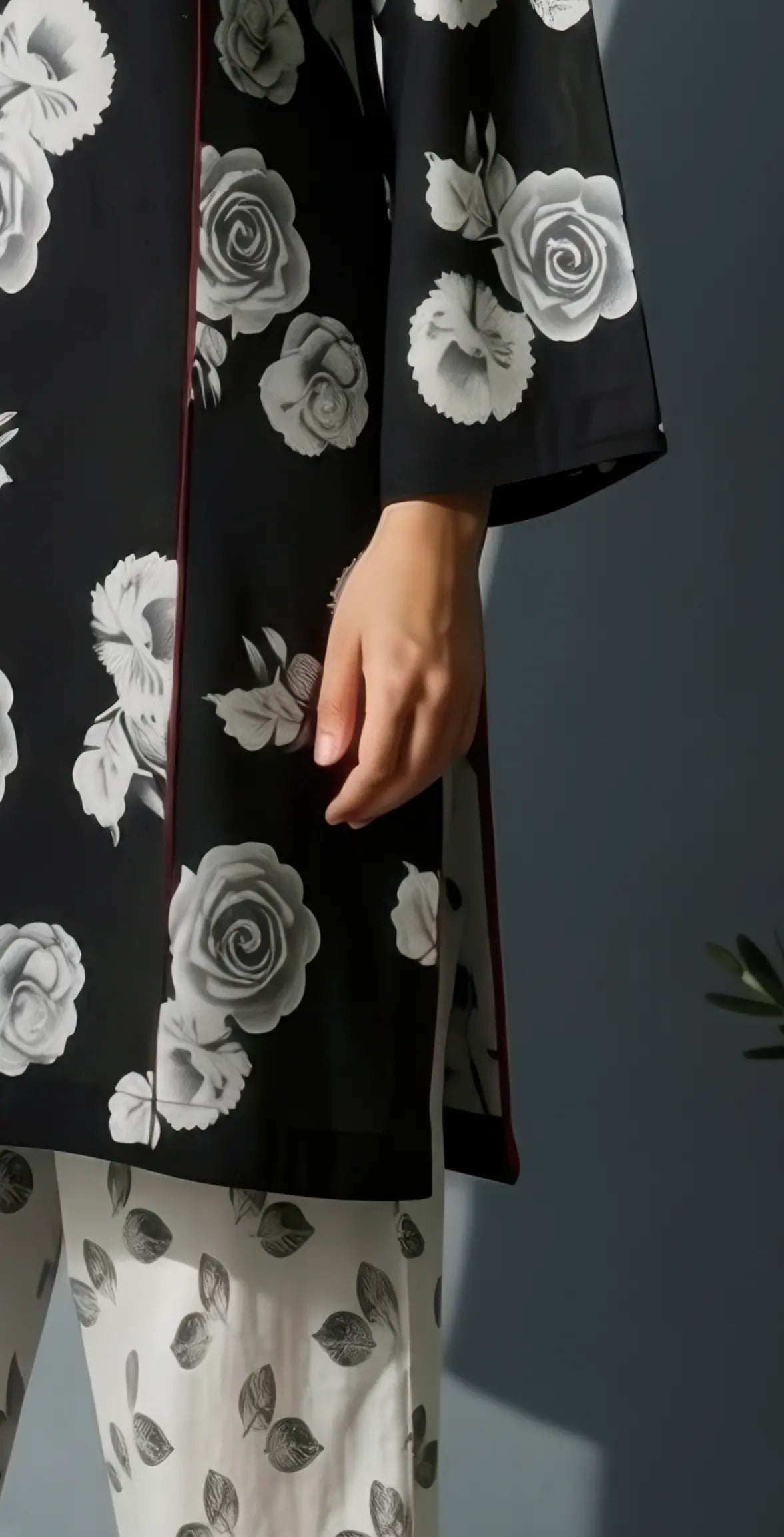 Sufaid Digital Lawn - Stitched 3pc