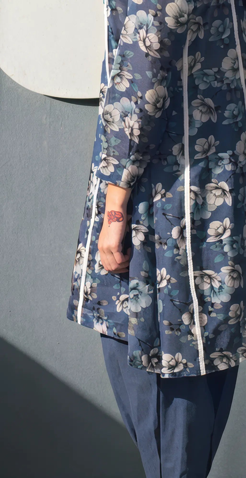 Sufaid Digital Lawn - Stitched 2 pc